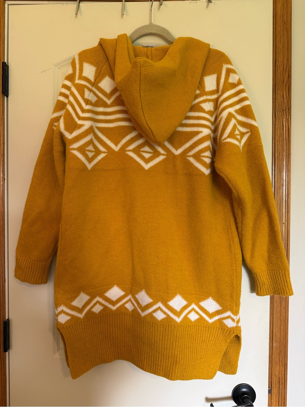Mustard Hooded Geometric Knit Sweater Cardigan - Women - Picture 2 of 3